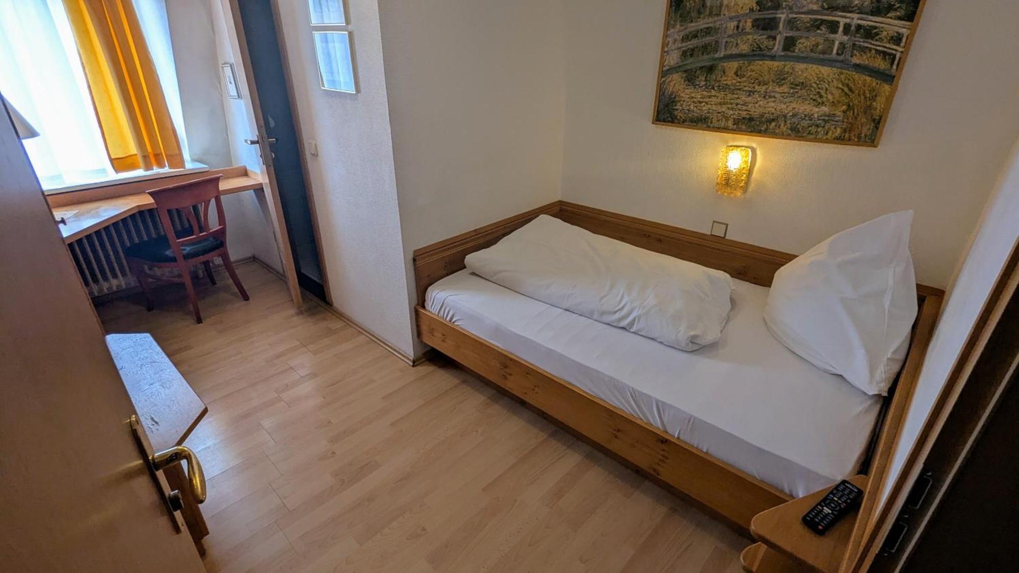 Gasthof Hotel Rose Obereisenheim Room photo